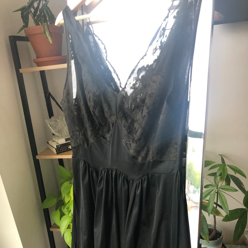 Vintage Black Lace Slip Small/Medium